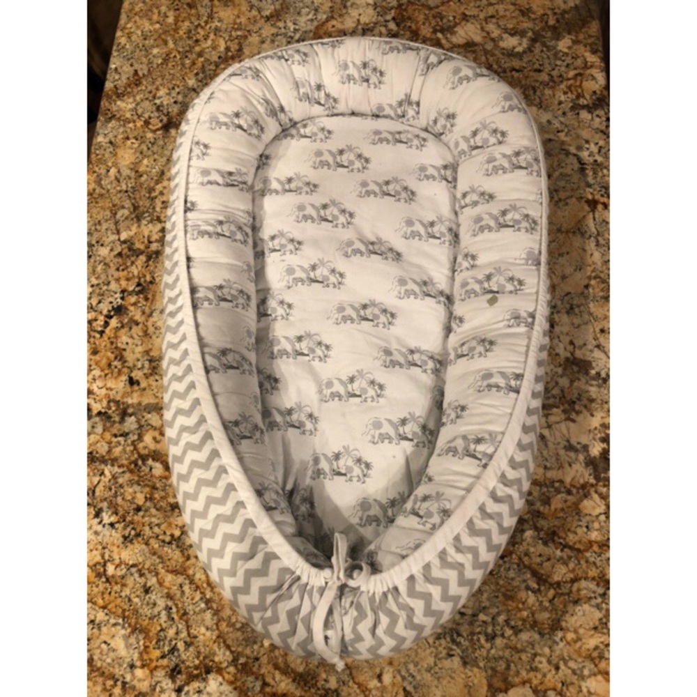 Dockatot, baby nest sleeper